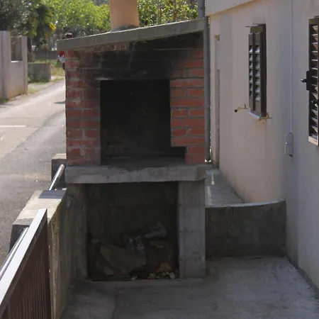 Apartment By The Sea Zaboric, Sibenik - 6097 Zaboric